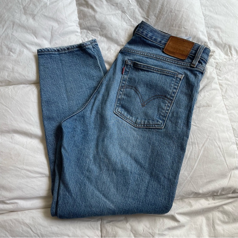 LEVI’S Wedgie Jeans Size 30